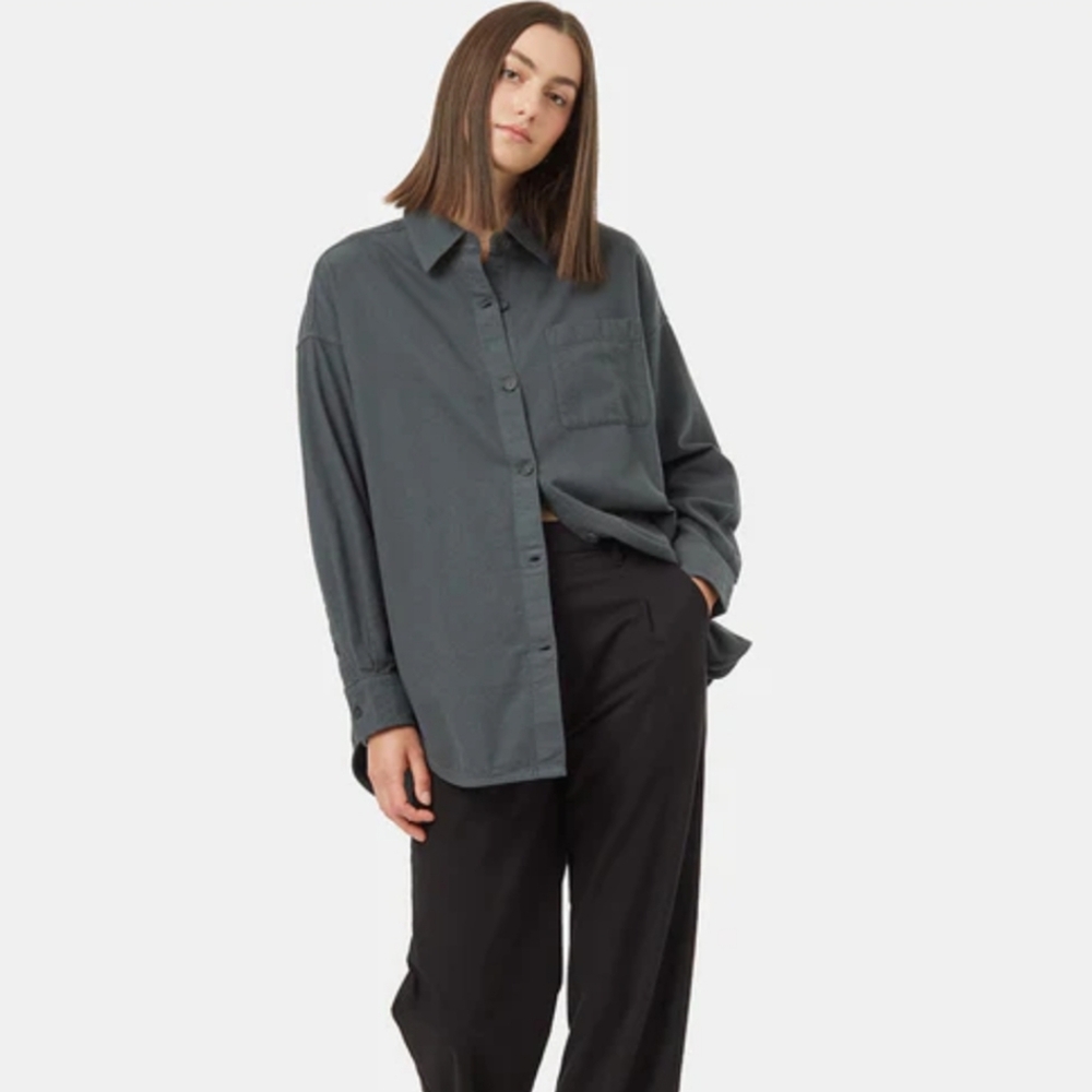 TENTREE | Women's Urban Green Oversized Fernwood Button Down Flannel Shirt
